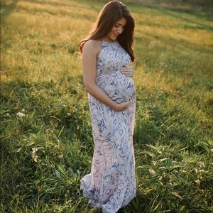 A Pea in the Pod Maternity Dress!!!